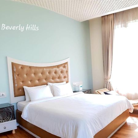 The Beverly Hills Hotel Nakhonratchasima Dış mekan fotoğraf