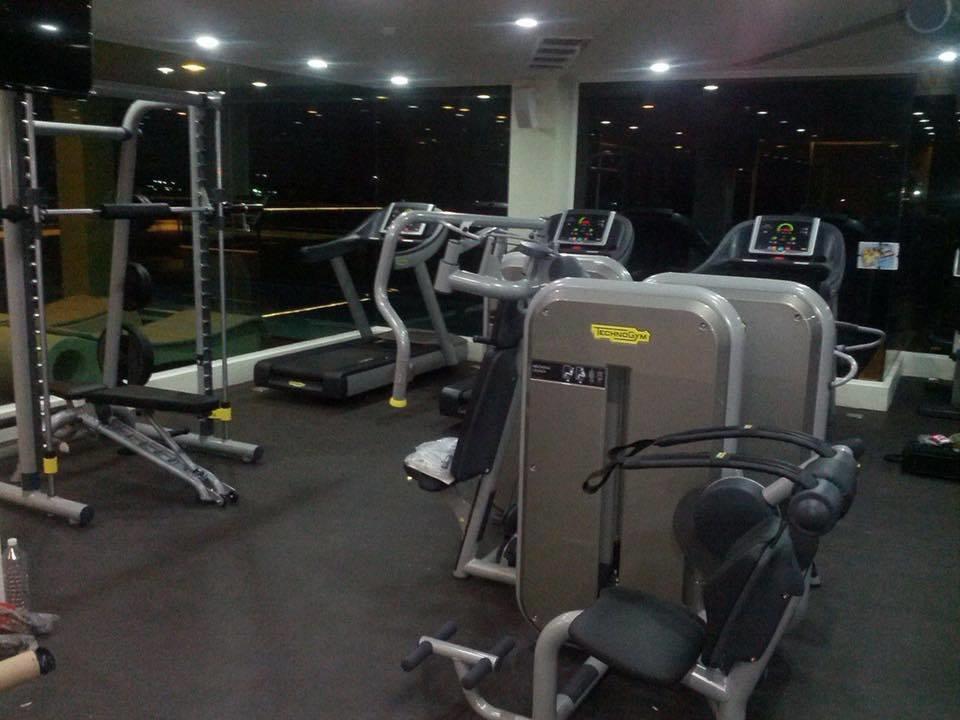 The Beverly Hills Hotel Nakhonratchasima Dış mekan fotoğraf