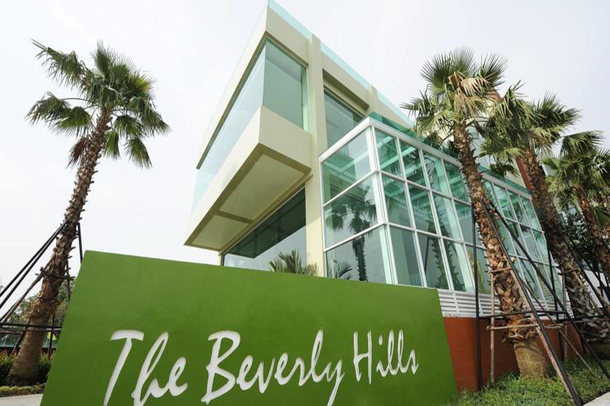 The Beverly Hills Hotel Nakhonratchasima Dış mekan fotoğraf