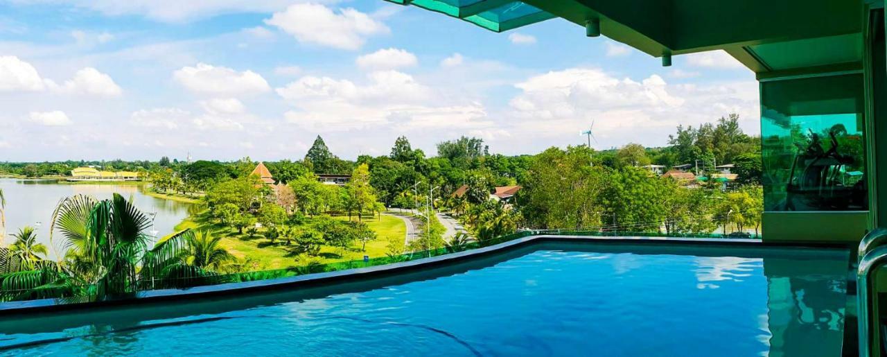 The Beverly Hills Hotel Nakhonratchasima Dış mekan fotoğraf